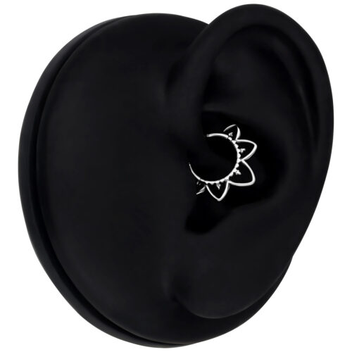 Clicker per setto in argento con cristalli in modello di orecchio nero