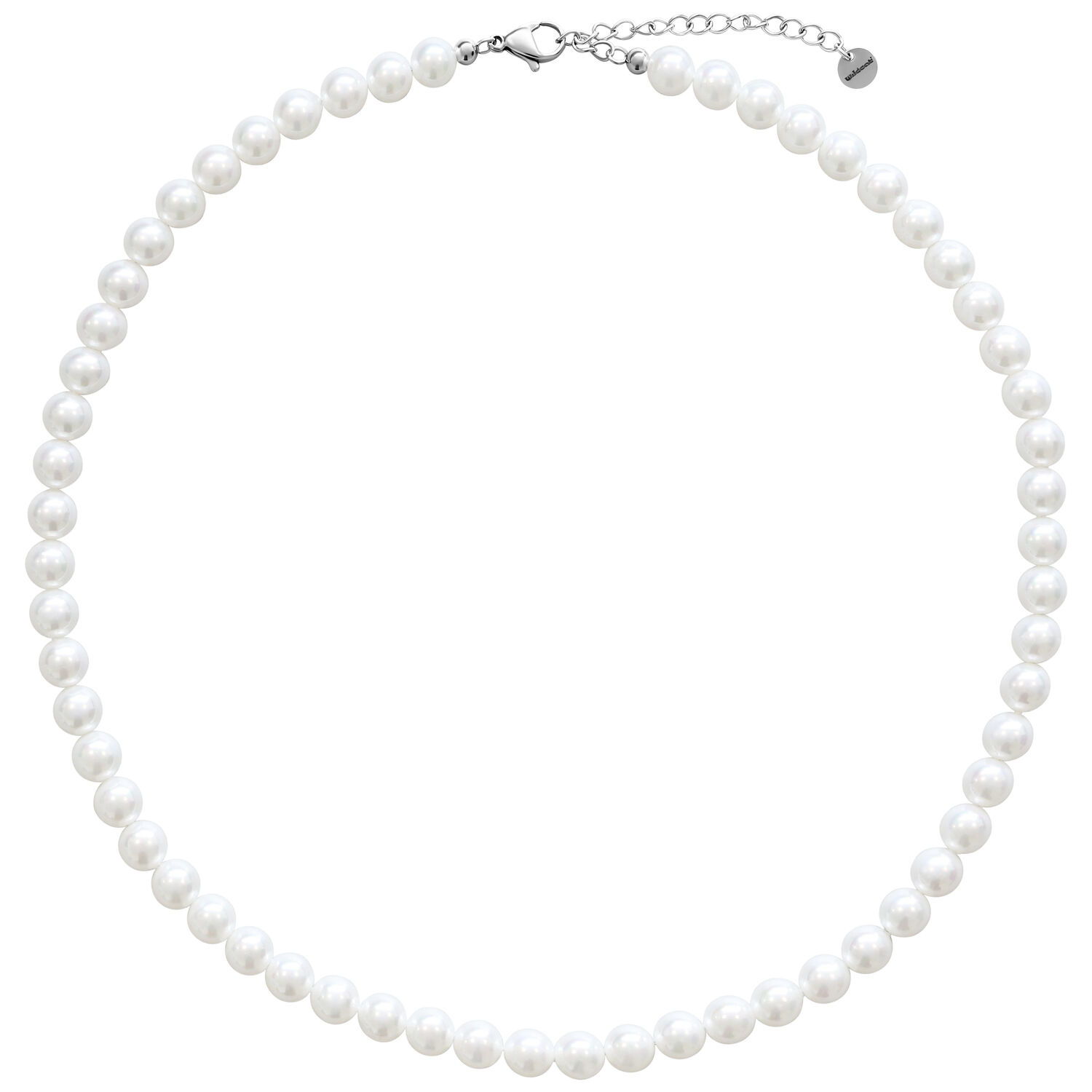 Collana argentata con grandi perle sintetiche su sfondo bianco