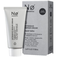 Tubo grigio della No Cosmetics Crema Riparatrice Intensiva accanto alla confezione grigia