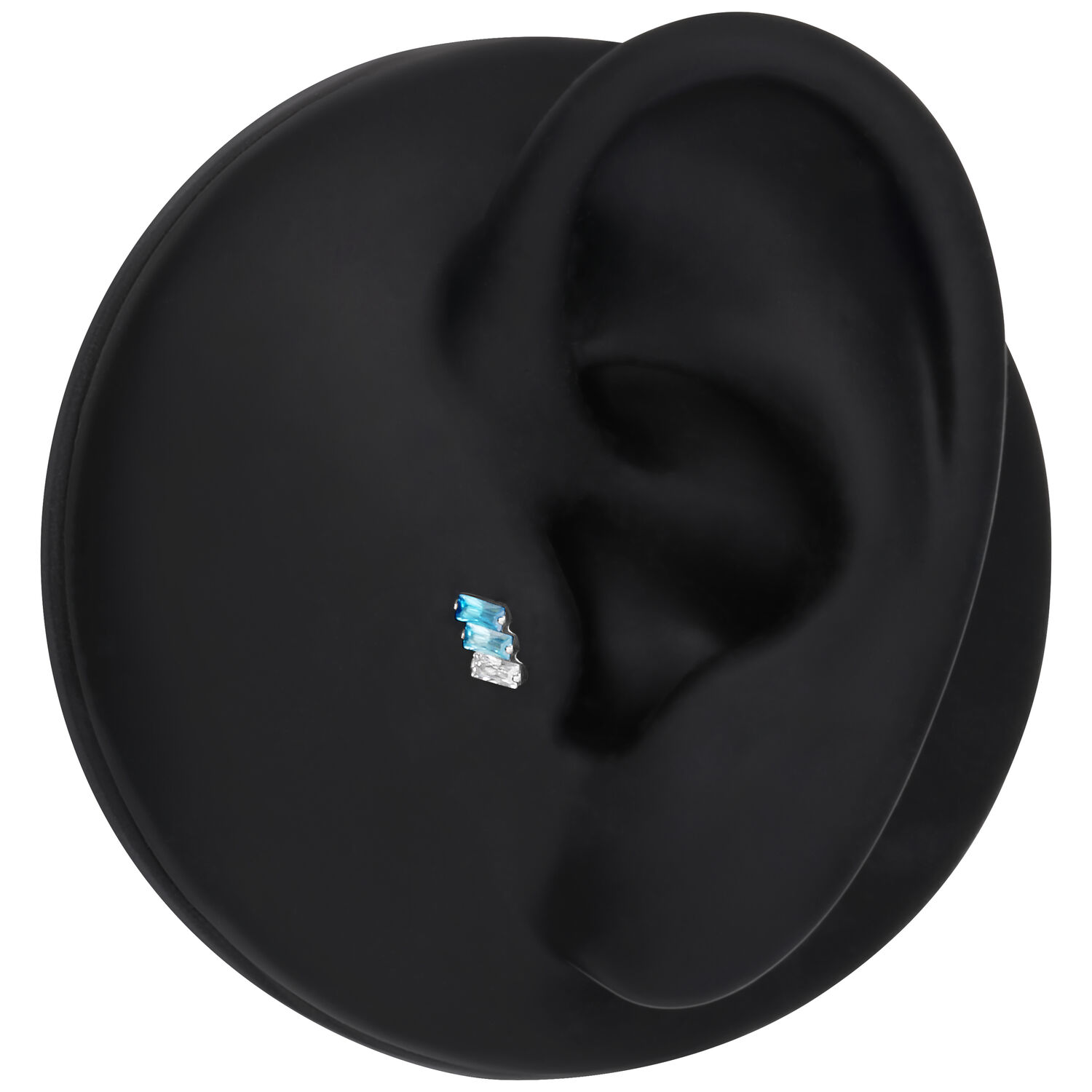 Accessorio Push Fit in argento con cristalli lavanda e turchese su modello di orecchio nero