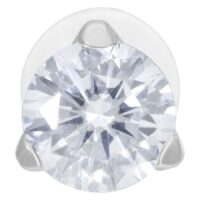 Labret in argento con cristallo chiaro su sfondo bianco