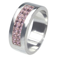 Anello di cristallo rosa, misura 48, argento Anello d'argento con cristalli rosa, misura 48, su sfondo bianco
