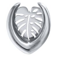 Orecchino argento design Monstera su sfondo bianco