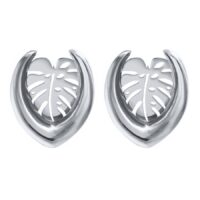 Orecchini color argento a forma di Monstera, 6,0 mm, su sfondo bianco