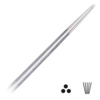 Runde Liner Tattoonadeln aus Chirurgenstahl Silberne runde Tattoonadeln aus Chirurgenstahl mit langem Taper auf weißem Hintergrund