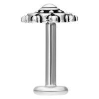 Piercing Labret Mandala in argento con filettatura interna su sfondo bianco