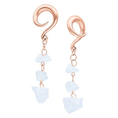 Orecchini a peso in oro rosa con pietre pendenti su sfondo bianco