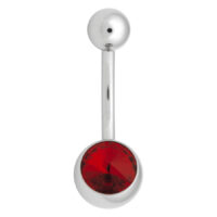Piercing all'ombelico in titanio argento con cristallo rosso su sfondo bianco