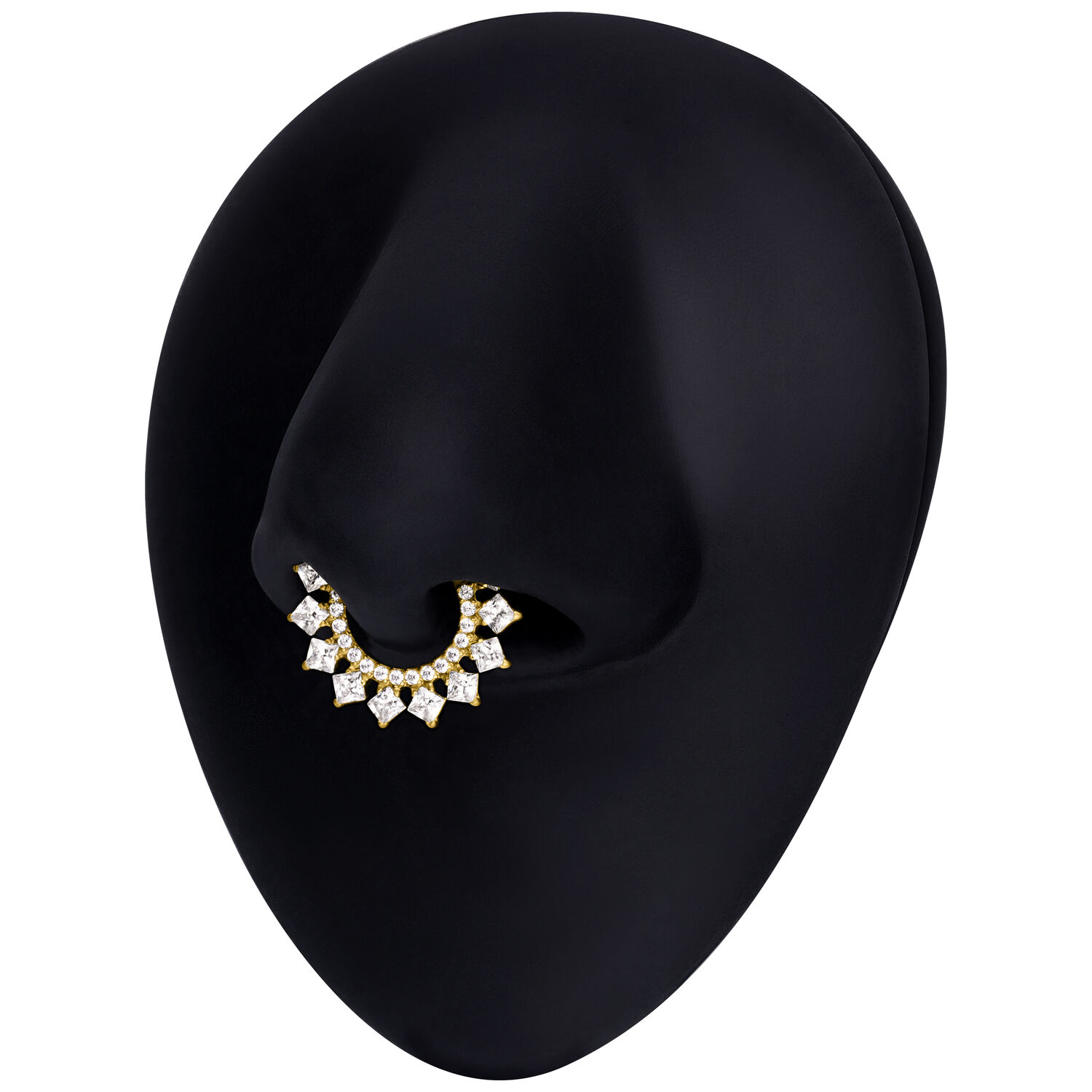 Piercing al setto in oro con cristalli su sfondo nero