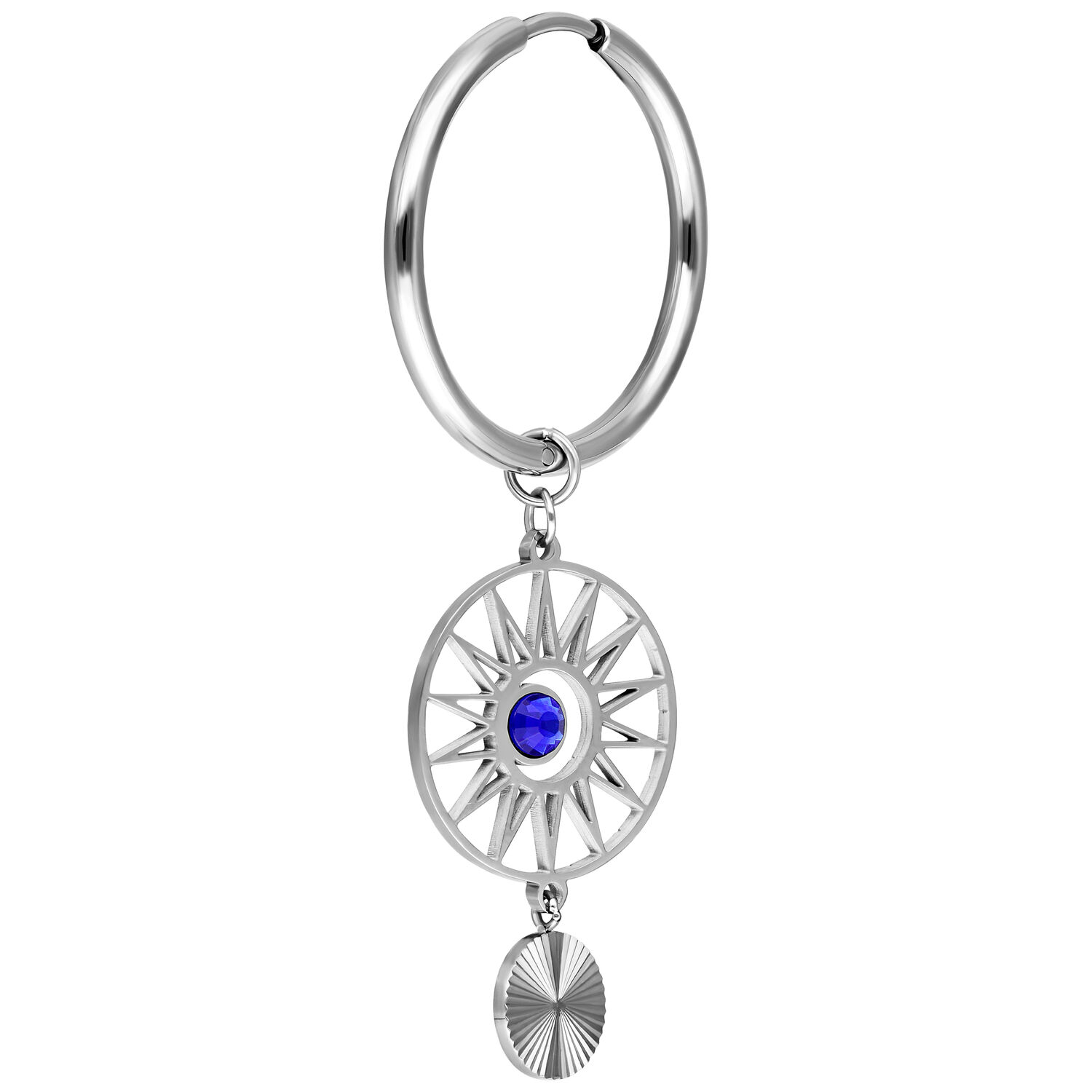 Orecchino a cerchio in argento con cristallo blu e motivo solare su sfondo bianco