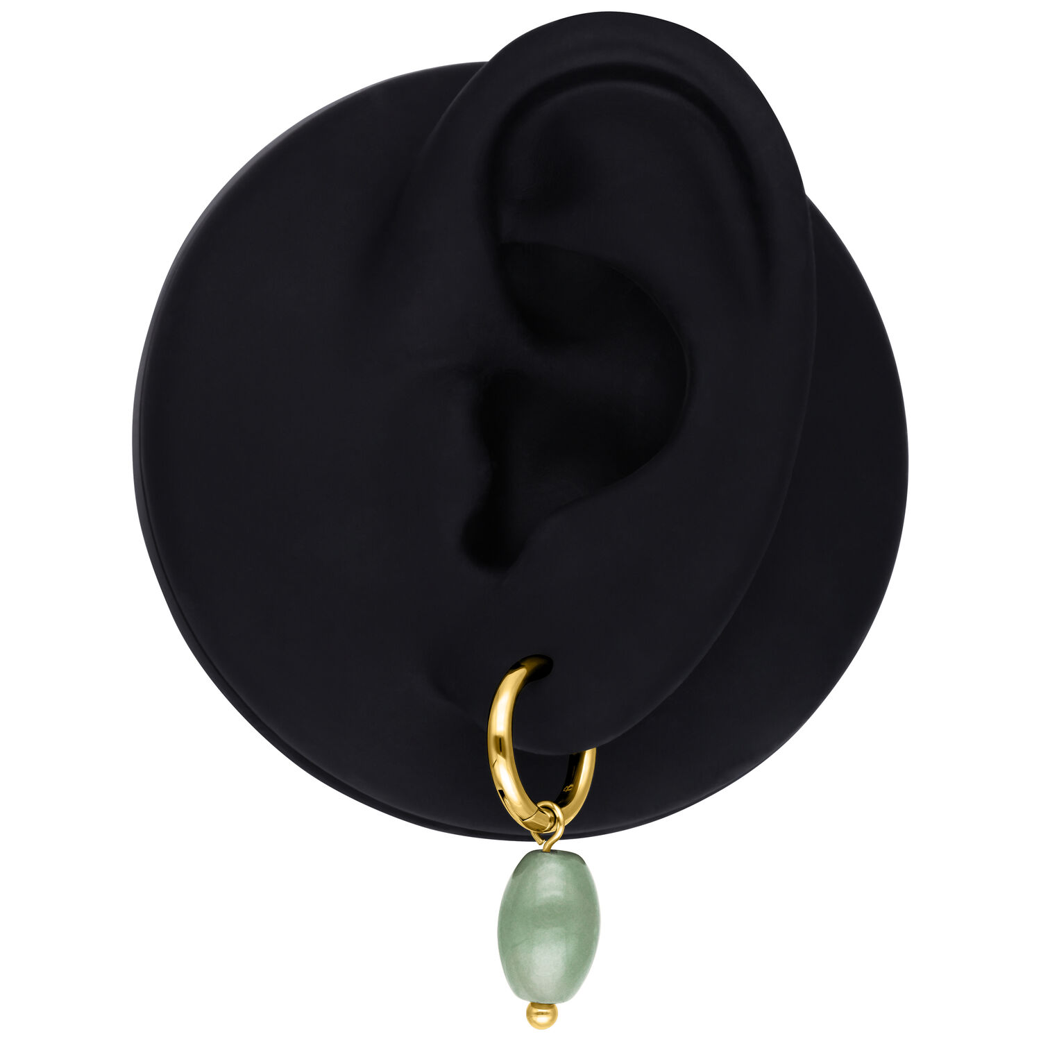 Creole d'oro con pendente a goccia in avventurina verde su sfondo nero