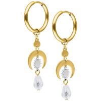 Cerchi d'oro con pendente di cristallo e design a mezzaluna su sfondo bianco