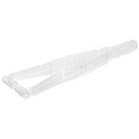 Pinza sterile trasparente per piercing al setto su sfondo bianco
