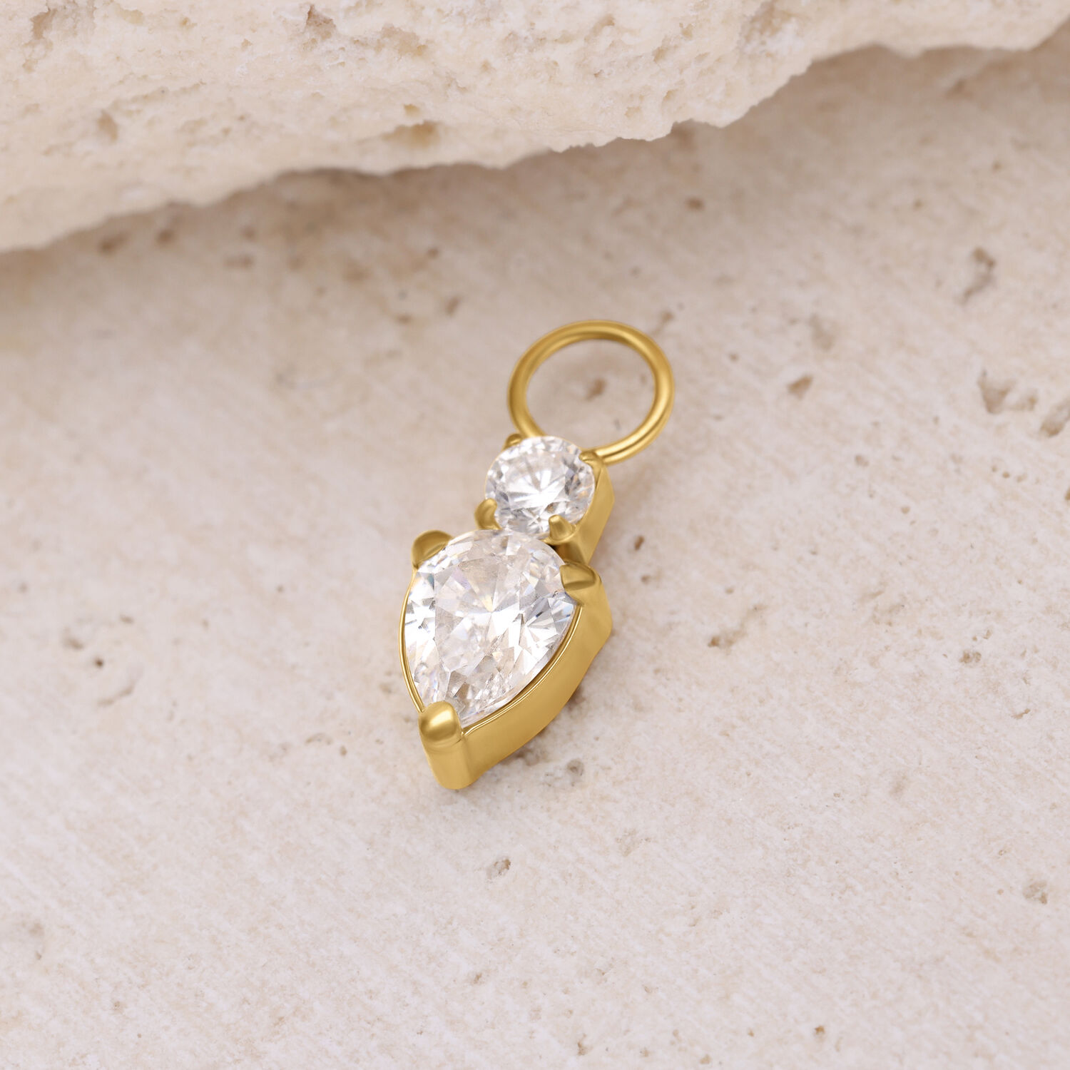 Pendente Mystic Crystal dorato su pietra chiara