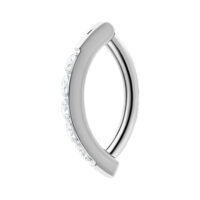 Clicker per ombelico in argento con cristalli chiari su sfondo bianco