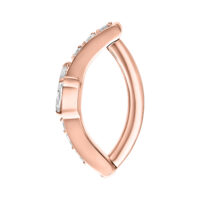 Clicker per ombelico in oro rosa con cristalli chiari su sfondo bianco