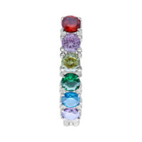 Clicker ombelico color argento con cristalli arcobaleno su sfondo bianco