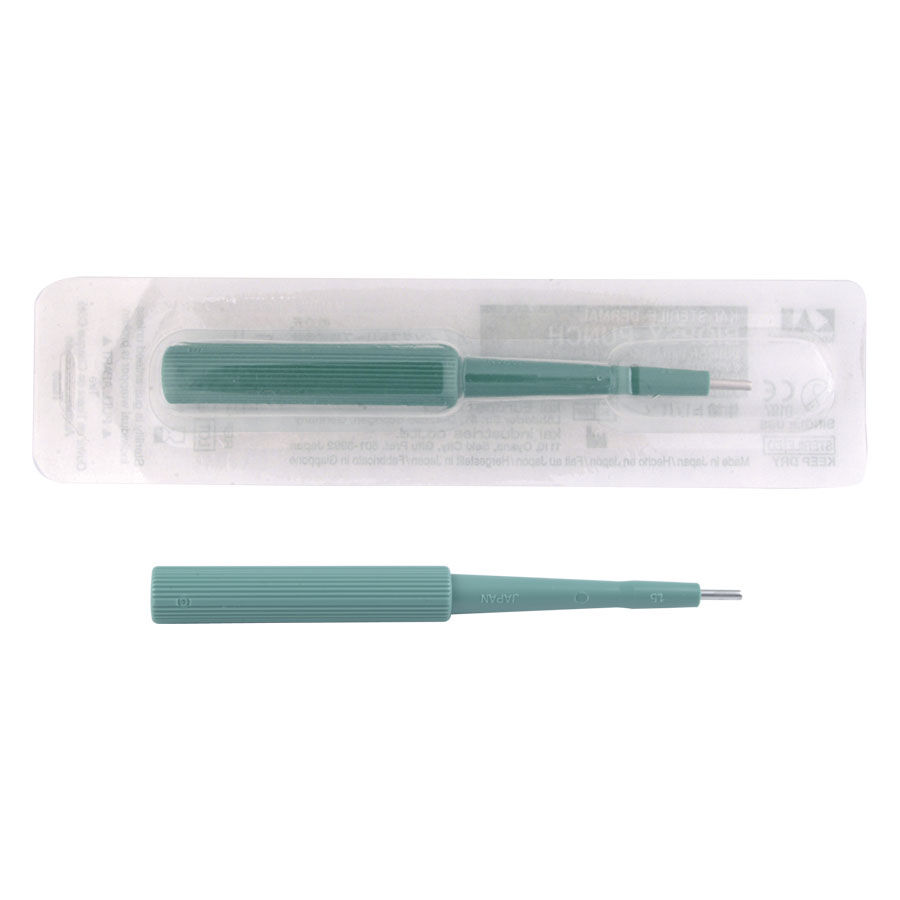 Punch bioptico sterile in acciaio chirurgico Punch bioptico verde con custodia trasparente, su sfondo bianco