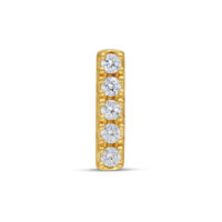 Attacco per piercing in oro 14K con 5 cristalli chiari Attacco per piercing dorato con cinque cristalli chiari su sfondo bianco