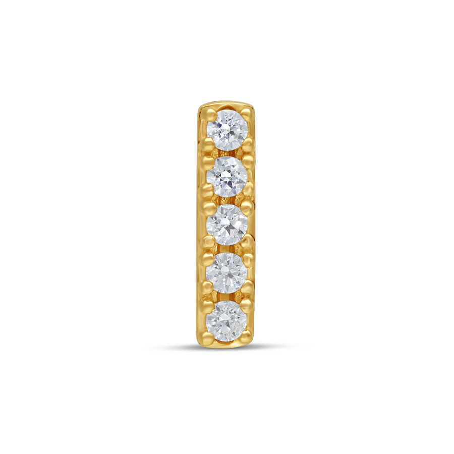 Attacco per piercing in oro 14K con 5 cristalli chiari Attacco per piercing dorato con cinque cristalli chiari su sfondo bianco