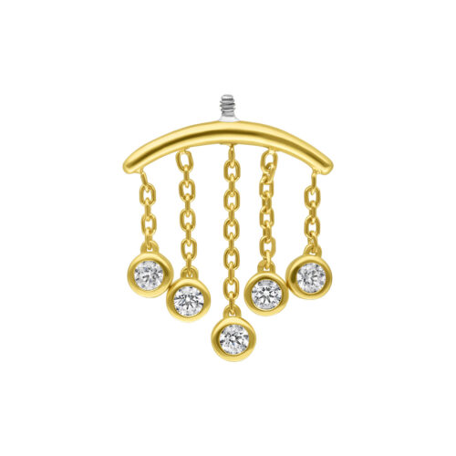 Attacco per piercing helix in oro con cinque cristalli chiari su sfondo bianco