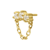Ciondolo dorato con pietre di moissanite e catena su sfondo bianco