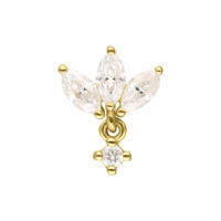Ciondolo Lotus dorato con tre scintillanti pietre di Moissanite su sfondo bianco