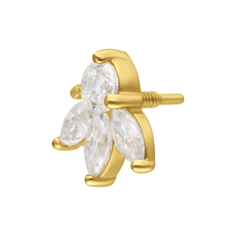 Attacco Lotus dorato con pietre di moissanite su sfondo bianco