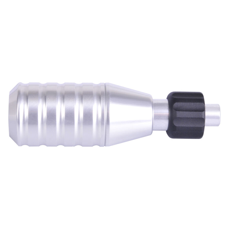 Impugnatura HAWK argento 25mm di Wildcat Impugnatura argento 25mm con superficie zigrinata e estremità nera su sfondo bianco