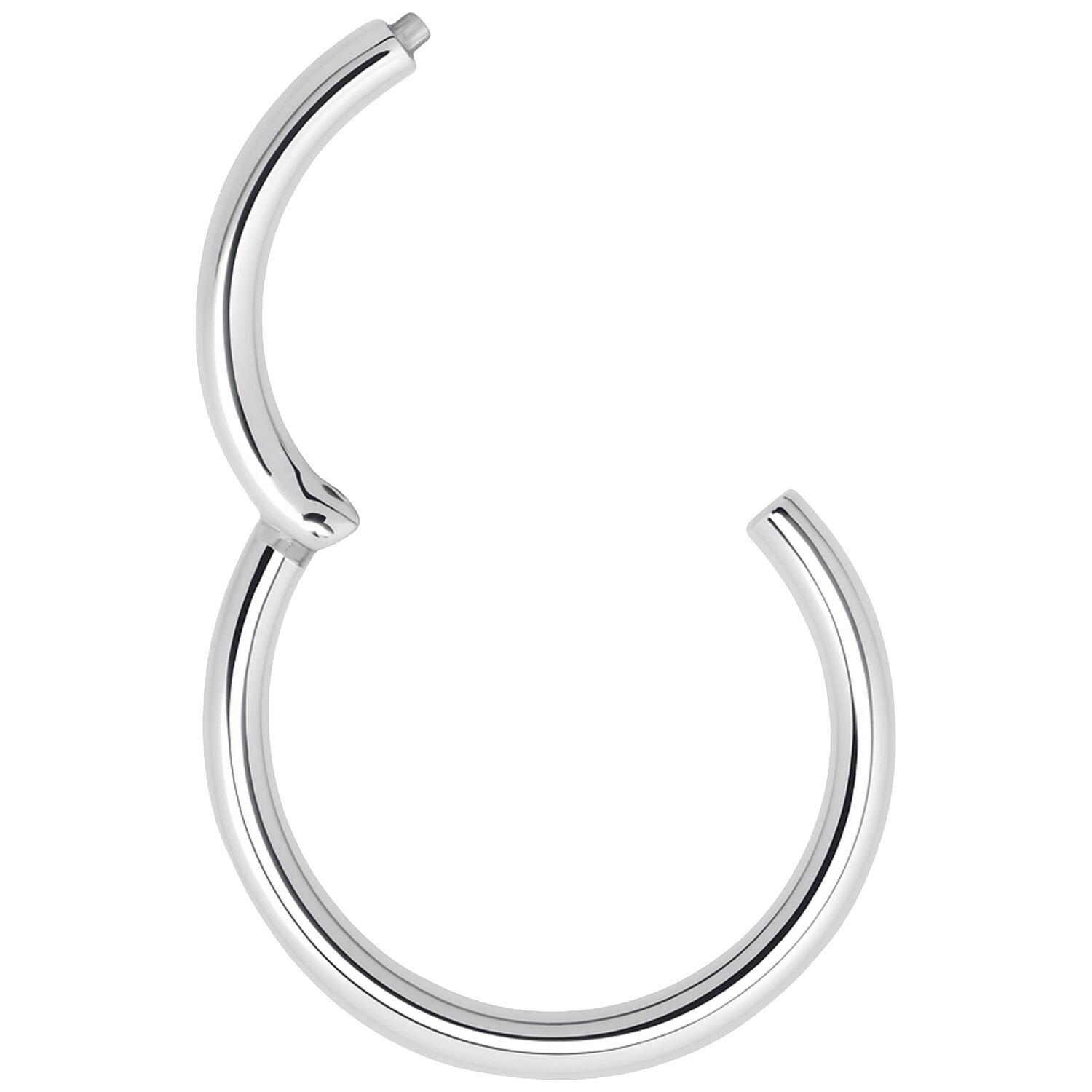 Anello segmentato incernierato in acciaio chirurgico argentato su sfondo bianco