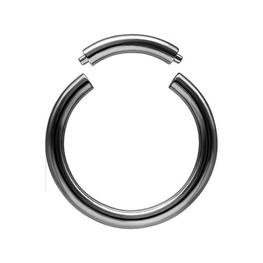 Anello segmentato nero in titanio, spessore 1,2 mm Anello segmentato in titanio nero, spessore 1,2 mm, diametro interno 7 mm su sfondo bianco
