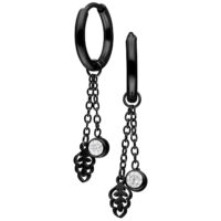 Orecchini in metallo nero con catene e pendenti di cristallo su sfondo bianco