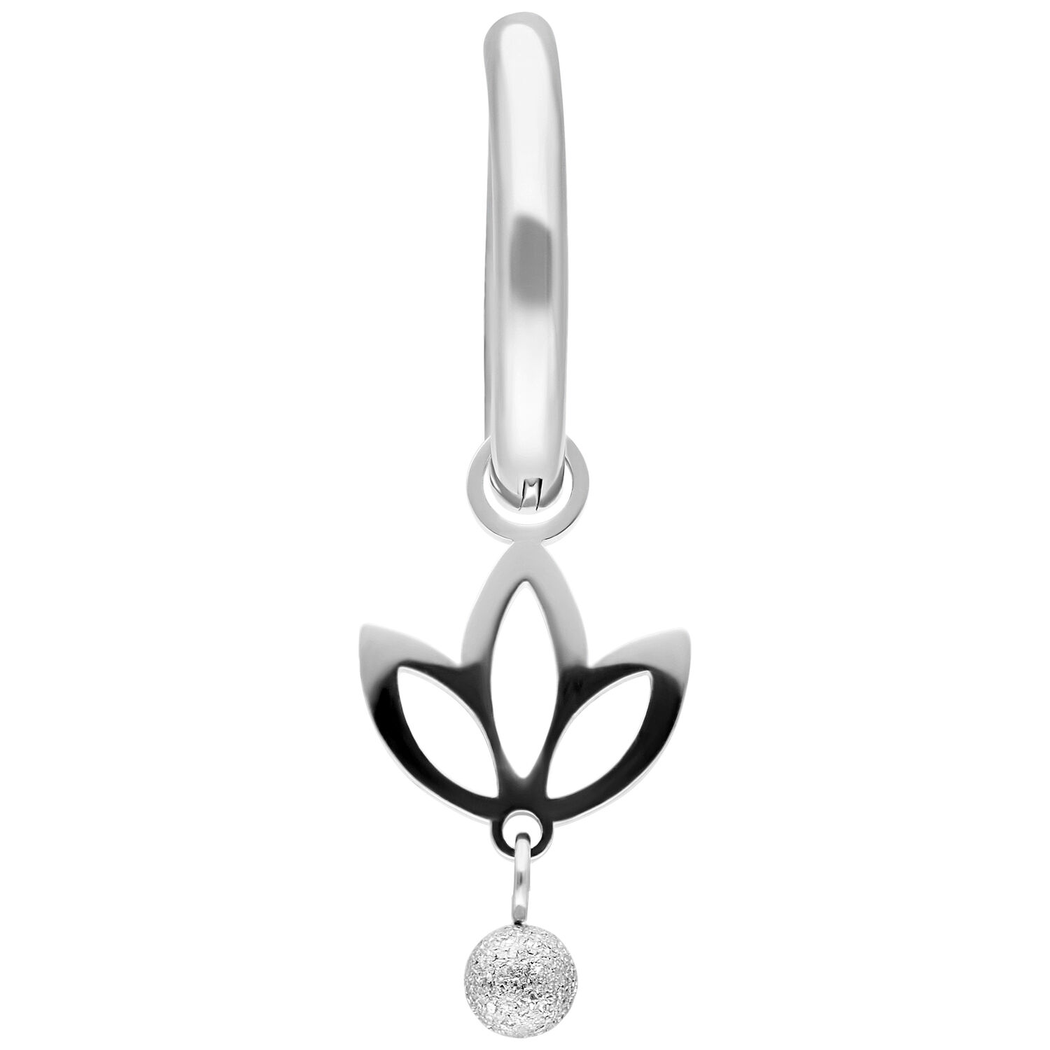 Orecchino in argento a forma di loto con pendente a sfera lucente su sfondo bianco