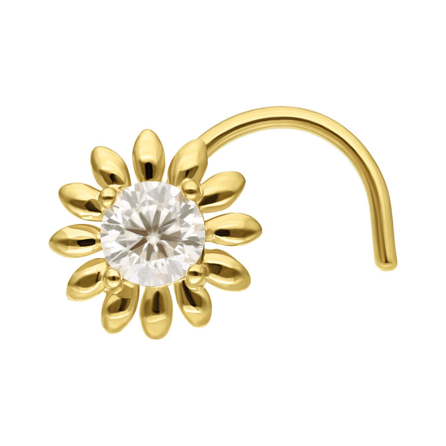 Piercing al naso dorato a forma di girasole con moissanite chiaro su sfondo bianco