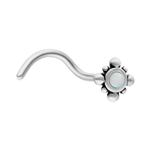 Piercing al naso in acciaio chirurgico con opale bianco su sfondo bianco