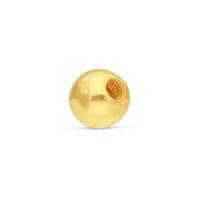 Attacco in oro 18k con filettatura interna su sfondo bianco