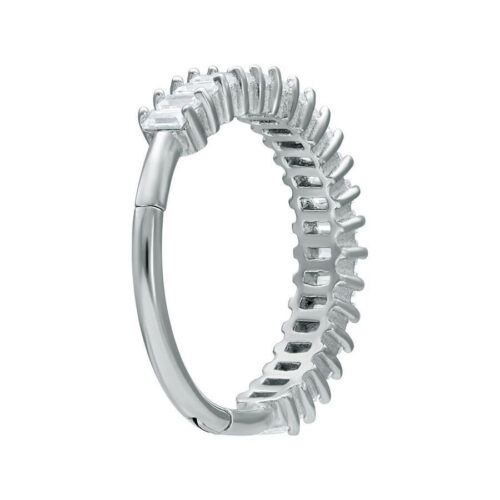 Euphoria Clicker in argento con cristallo chiaro su sfondo bianco