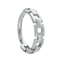 Clicker Piercing a Catena Argento Clicker a Catena Argento in acciaio chirurgico su sfondo bianco