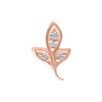Foglia in oro rosa con cristalli scintillanti su sfondo bianco
