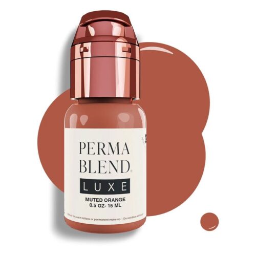Bottiglia di Perma Blend Luxe PMU Ink in arancione delicato su sfondo bianco