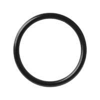 Anello piercing nero, senza cuciture, in acciaio chirurgico su sfondo bianco