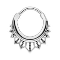 Septum Clicker argento con decorazioni a zigzag su sfondo bianco
