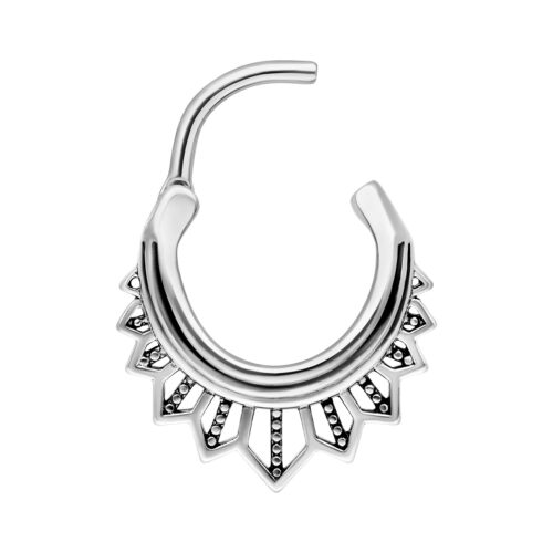 Septum Clicker in argento con motivo stilizzato di sole su sfondo bianco