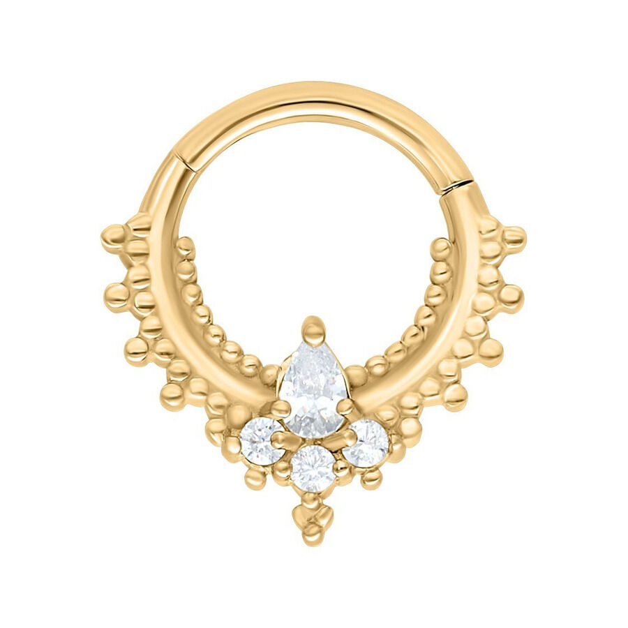Anello piercing dorato con cristalli su sfondo bianco
