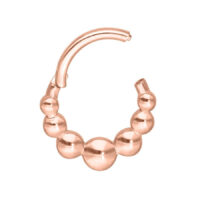 Septum Clicker in Rosé Gold mit Kugeldesign auf weißem Hintergrund