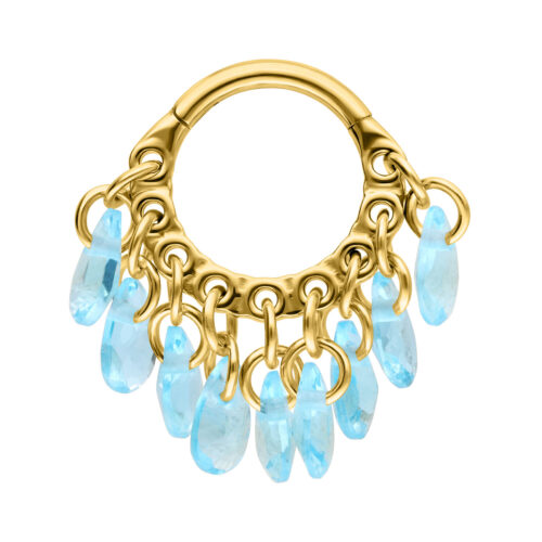 Clicker piercing dorato con cristalli azzurri pendenti su sfondo bianco