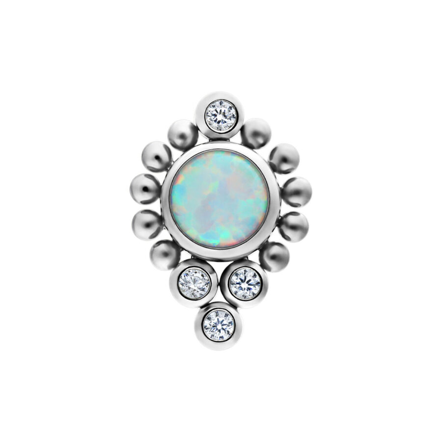 Inserto Push Fit in argento con opale bianco e cristalli su sfondo bianco