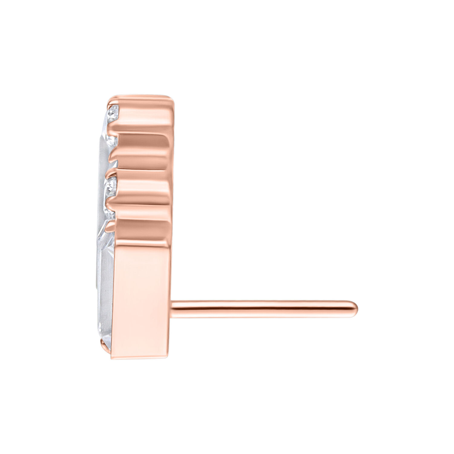Punta quadrata in oro rosa con cristallo chiaro su sfondo bianco