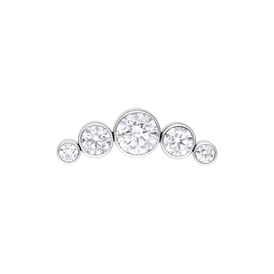 Inserto in cristallo argento con cinque cristalli chiari su sfondo bianco
