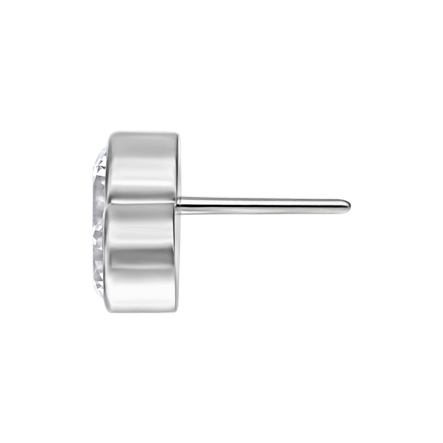 Inserto in metallo argentato con cristallo chiaro su sfondo bianco